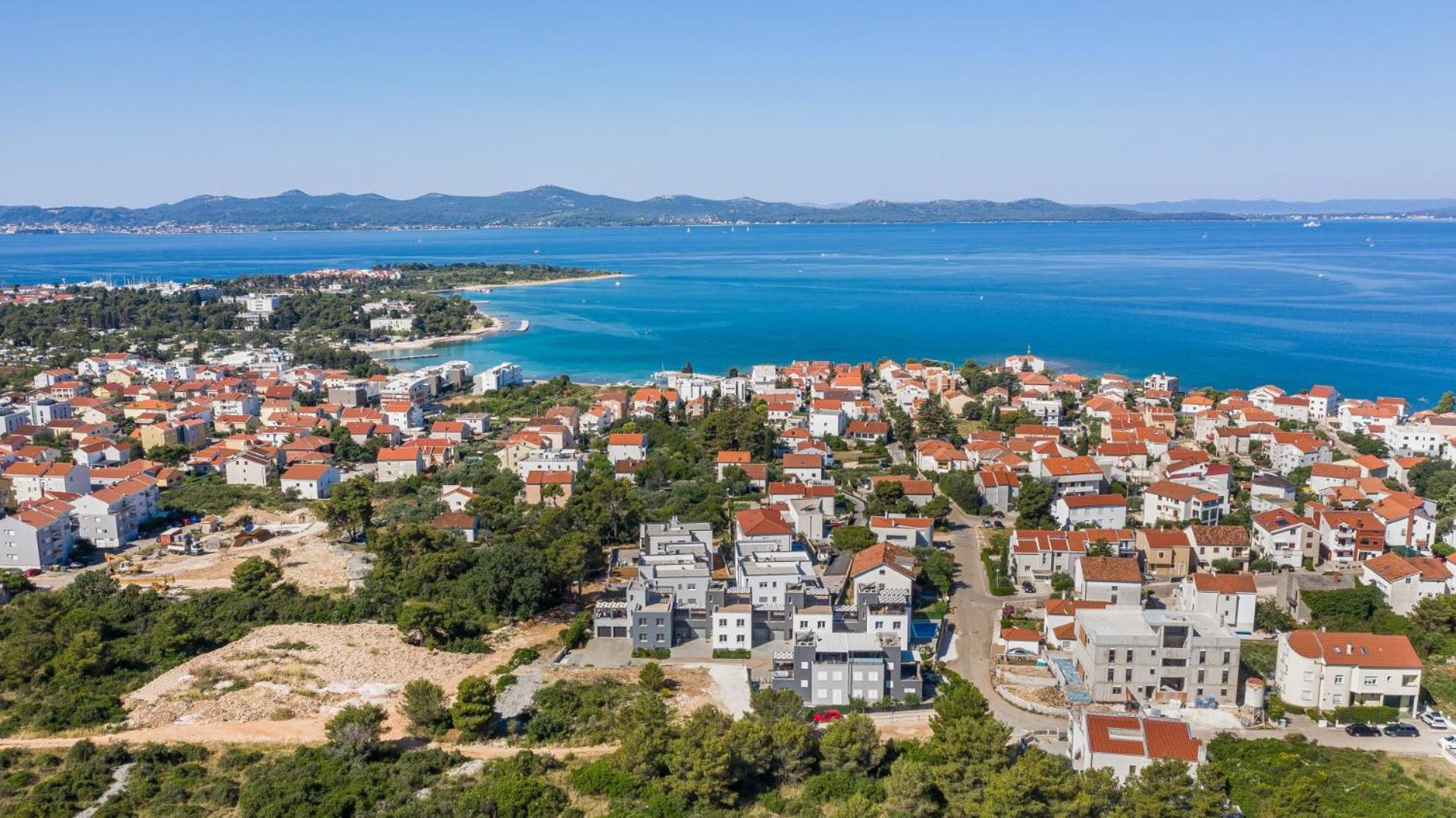 Crowonder Adriana - With Heated Swimming Pool, Jacuzzi And Sauna * Zadar