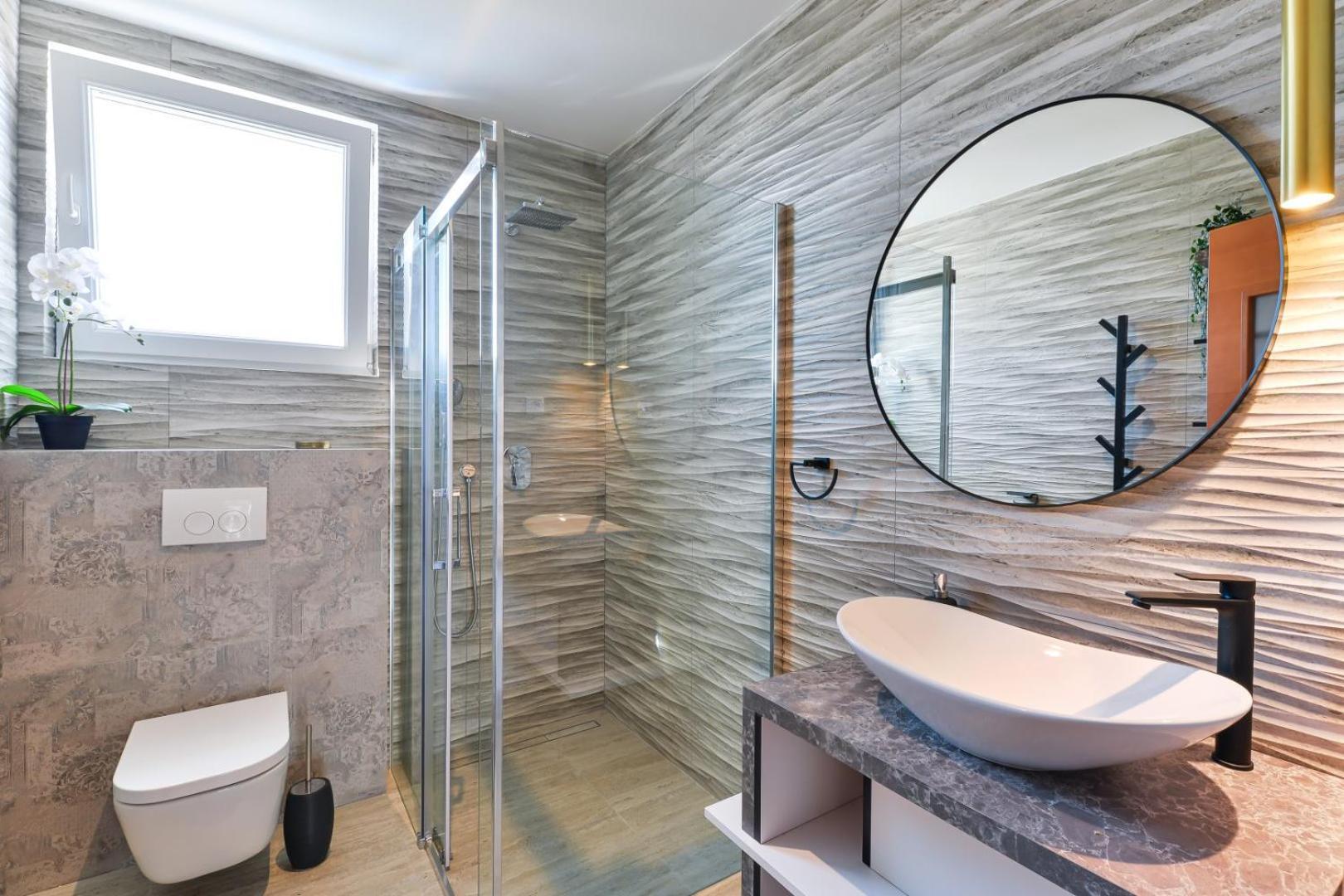 Crowonder Adriana - With Heated Swimming Pool, Jacuzzi And Sauna