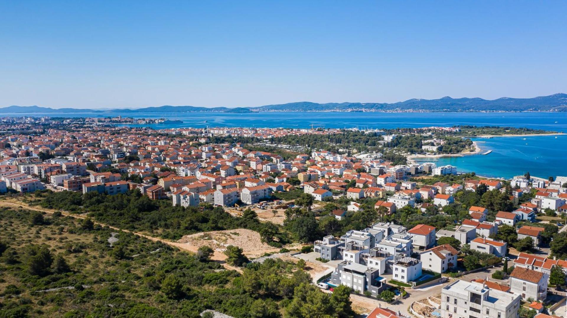 Villa Crowonder Adriana - With Heated Swimming Pool, Jacuzzi And Sauna Zadar