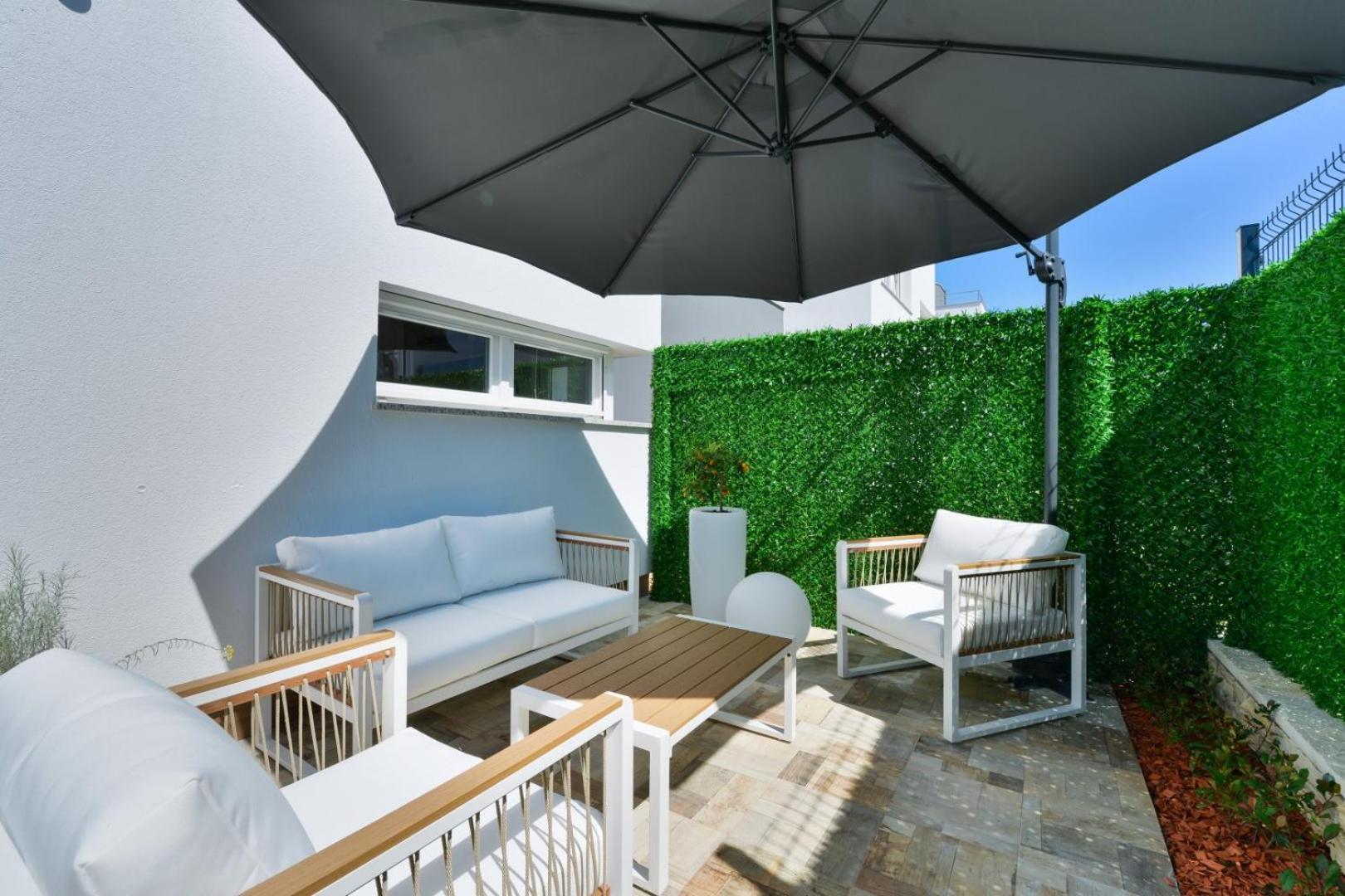Crowonder Adriana - With Heated Swimming Pool, Jacuzzi And Sauna Zadar