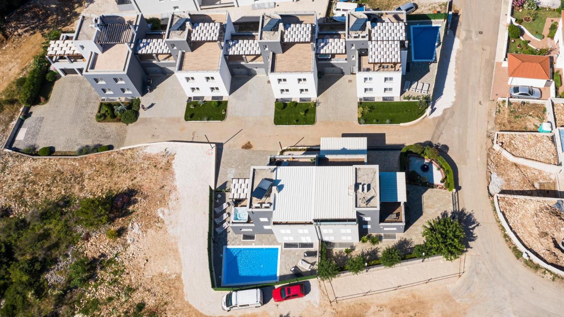 Crowonder Adriana - With Heated Swimming Pool, Jacuzzi And Sauna