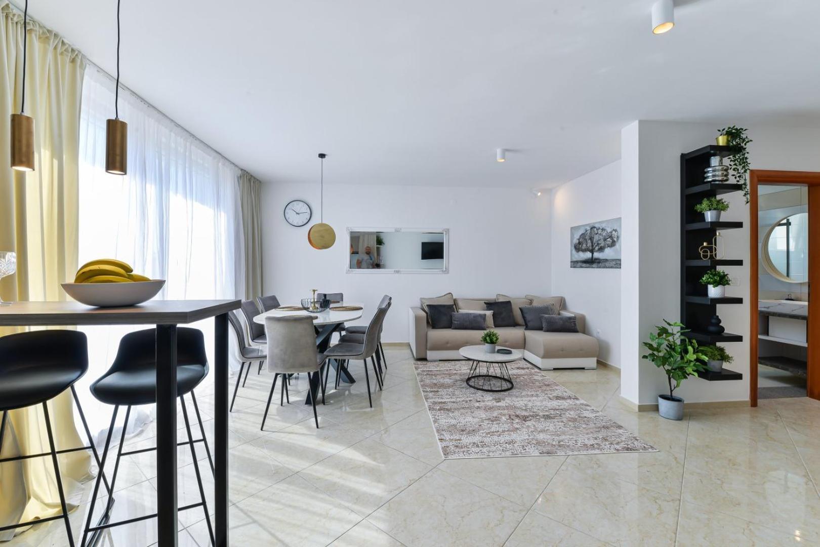 Villa Crowonder Adriana - With Heated Swimming Pool, Jacuzzi And Sauna Zadar