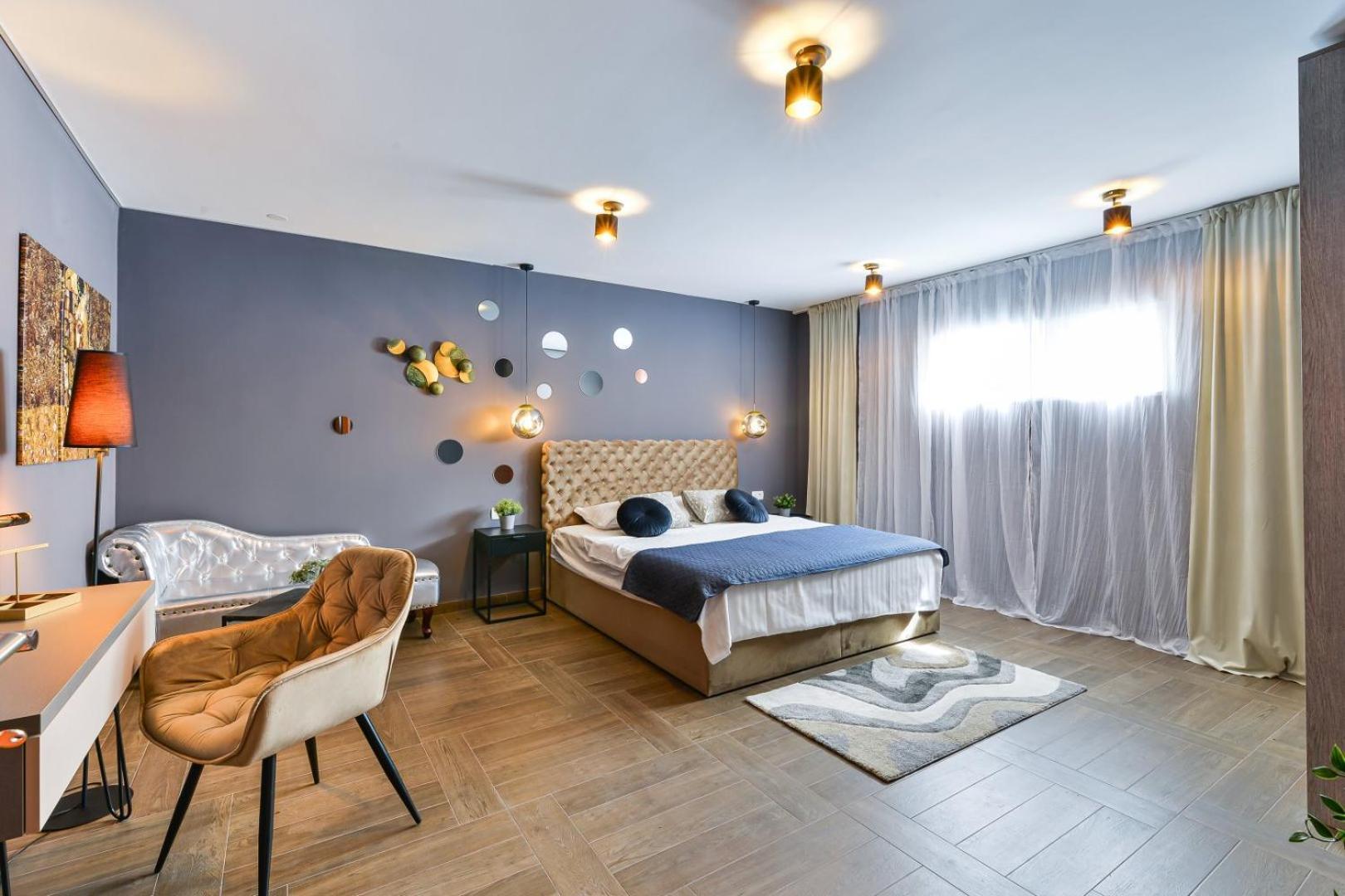 Villa Crowonder Adriana - With Heated Swimming Pool, Jacuzzi And Sauna *