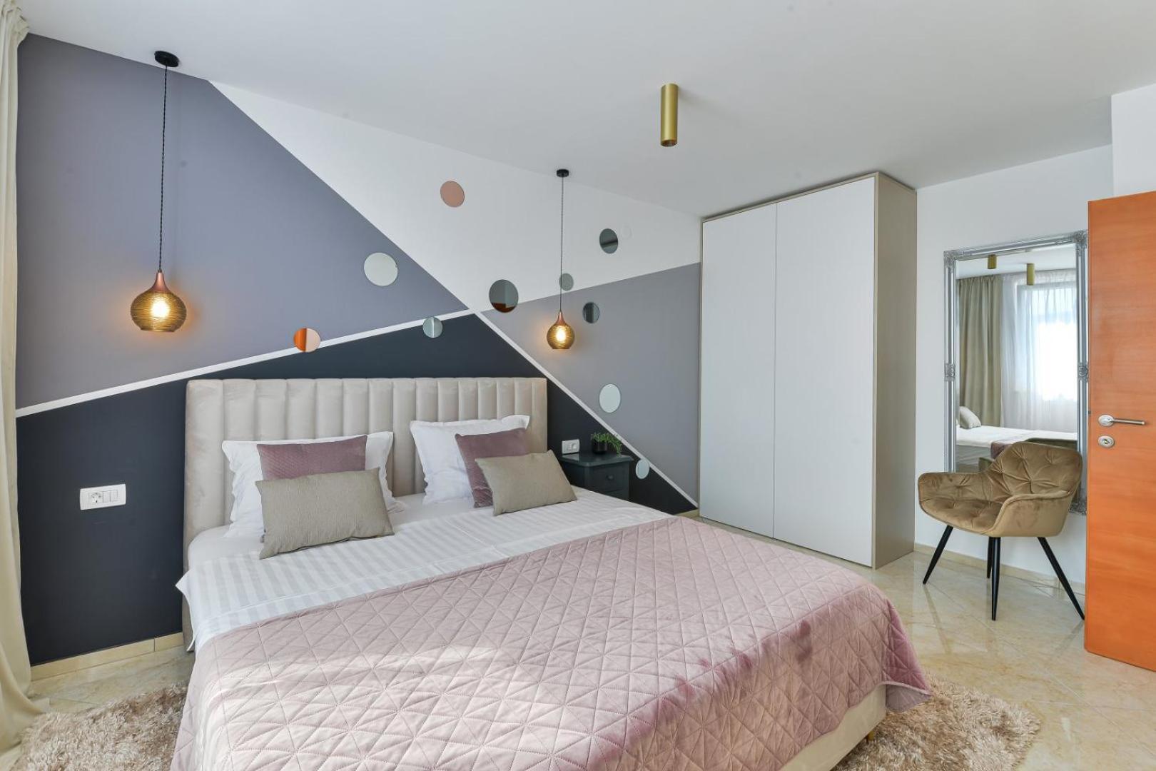 Villa Crowonder Adriana - With Heated Swimming Pool, Jacuzzi And Sauna Zadar
