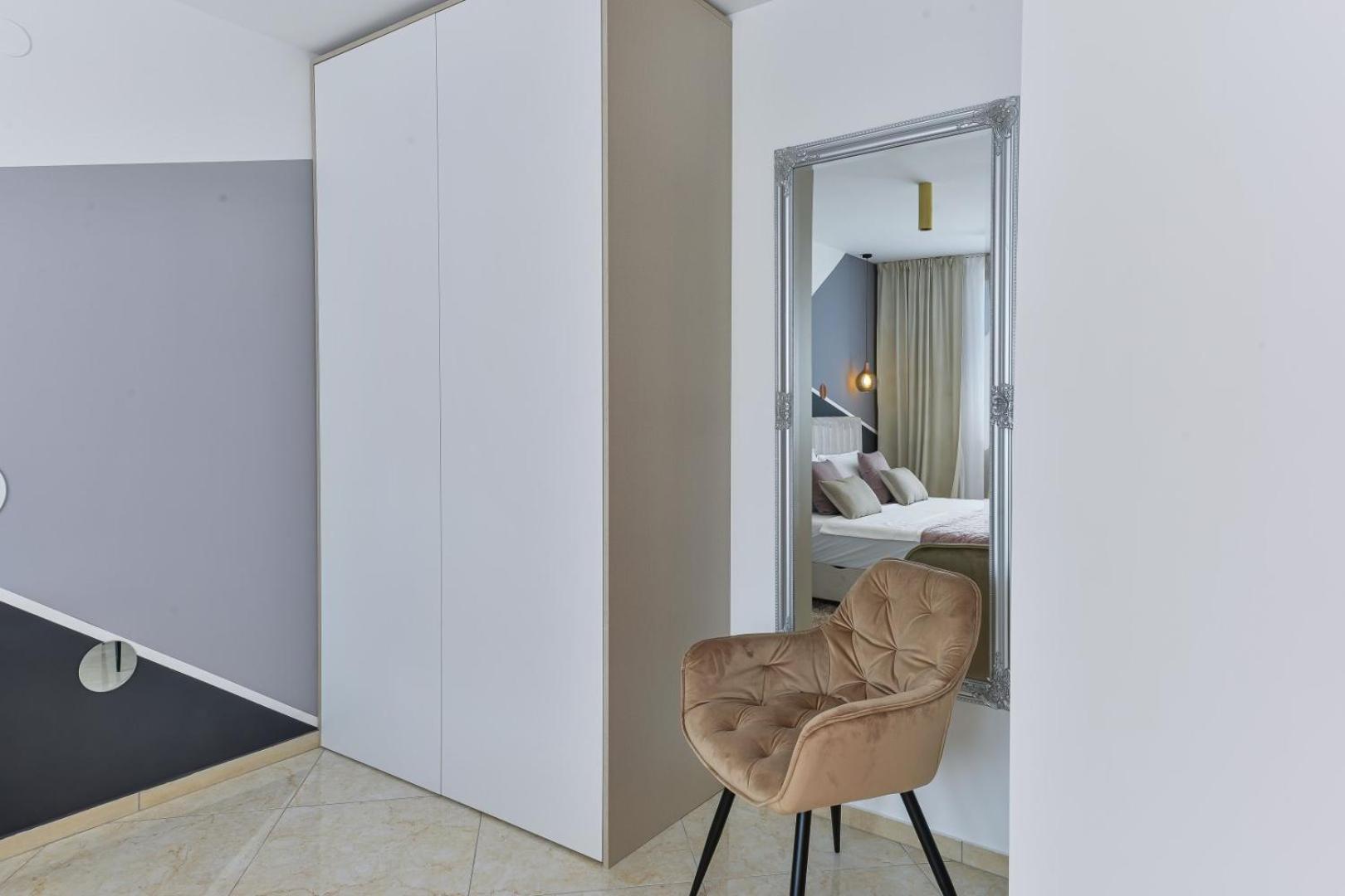 Crowonder Adriana - With Heated Swimming Pool, Jacuzzi And Sauna *
