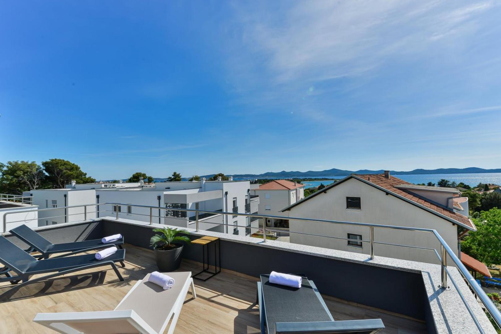 Villa Crowonder Adriana - With Heated Swimming Pool, Jacuzzi And Sauna